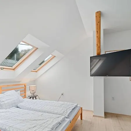 Number 5 Vlevo Dole Rokytnice nad Jizerou